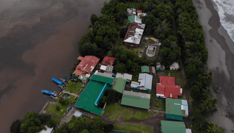Tour por el pueblo de Tortuguero en  Pococí, Limón, Costa Rica